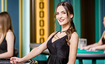 Đội ngũ hỗ trợ khách hàng 24/7 của 7club khuyến mãi